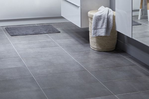 Bathroom flooring buying guide | Ideas & Advice | DIY at B&Q